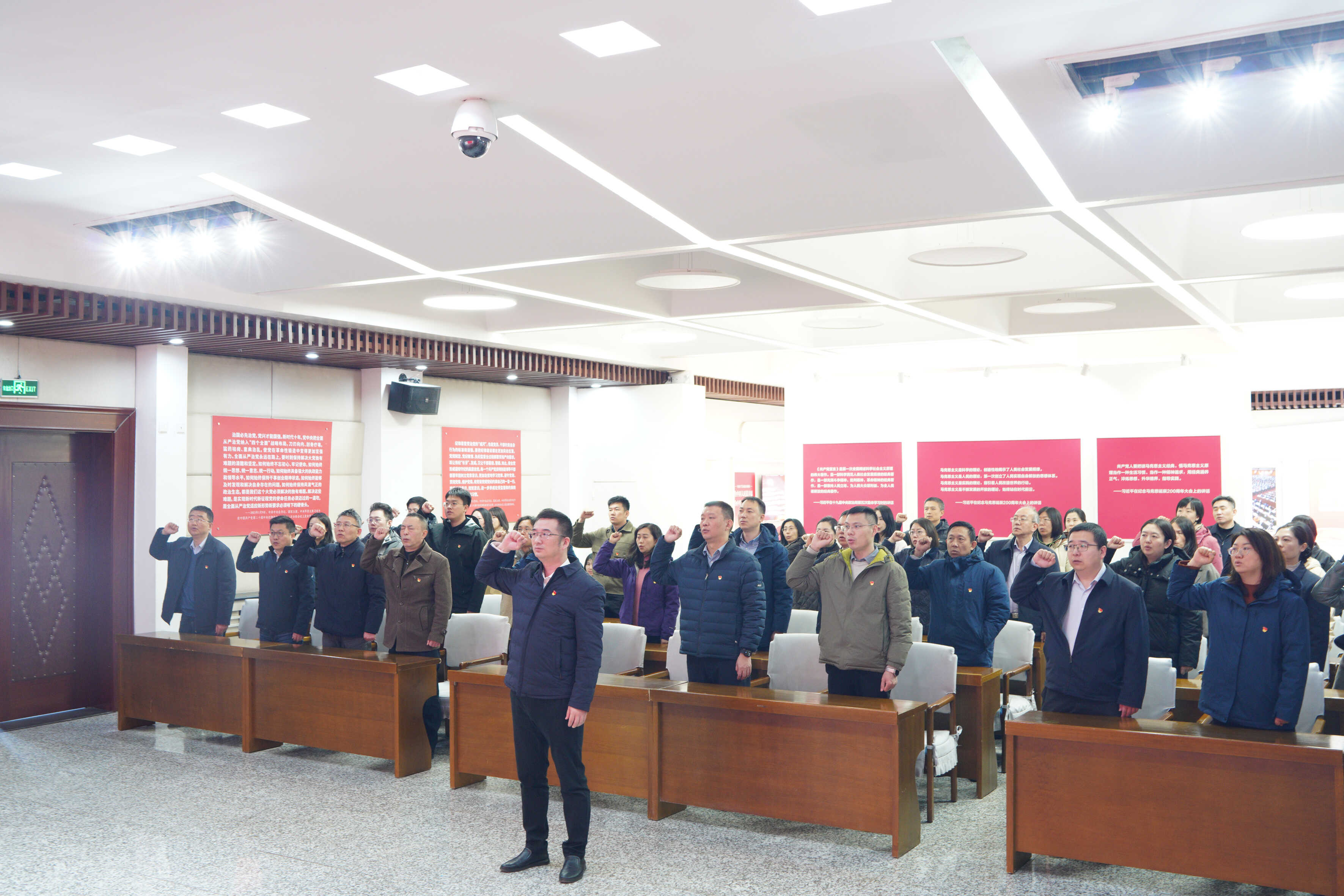 3-18 中国重机组织开展廉洁警示教育活动 03 调 微信图片_20260318112558_114_13.jpg